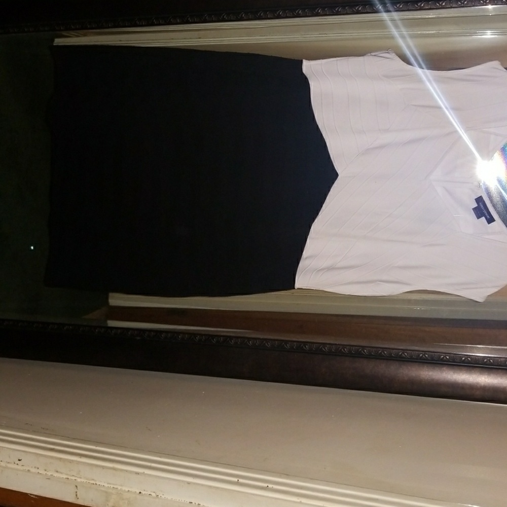 Dress - Picture 2 of 2
